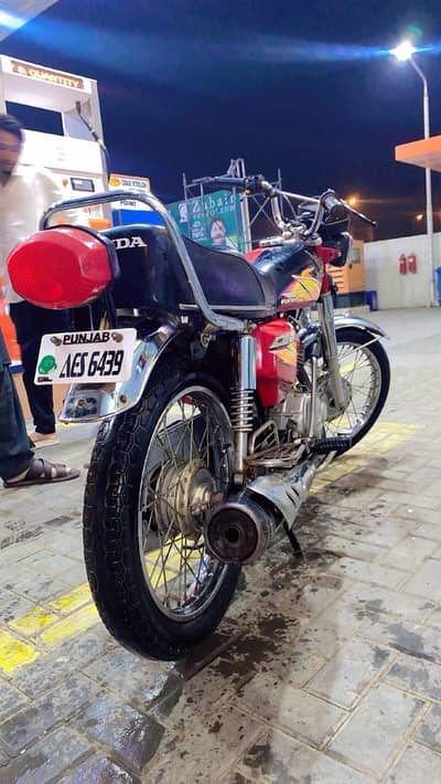 honda 125 bilkul saaf condition ha urgent sale