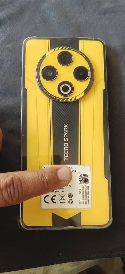 Tecno spark 30 8+8+128gb Sath box chgar orgnl ha aww