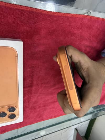 Iphone 17 pro max 256gb cosmic orange