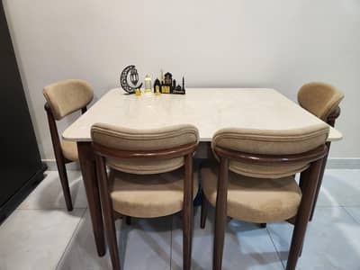 Dining Table 4 Seaters Premium wood
