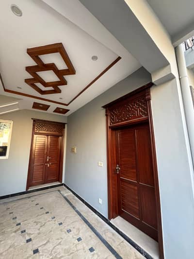 5 MARLA DOUBLE STORY HOUSE FOR SALE ON VERY REASONABLE DEMAND