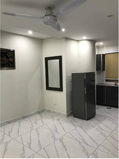 Brand New Building Sami Furnished Area 1200 Square Feet Available For Rent Corporate Office In Main Boulevard Road Gulberg 3 Lahore