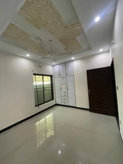 5 marla house available for rent in Bahria orchard phase 2 Lahore