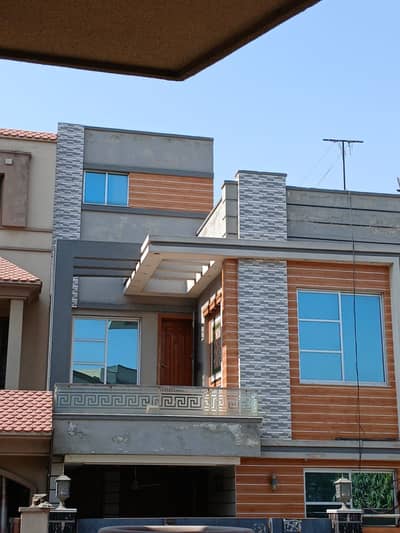 5 Mrla Beautiful house for sale