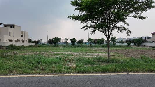 Good Facing Park 6 Kanal Residential Plot For sale In DHA Phase 7 - Block T
