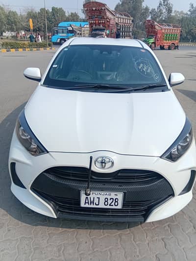 yaris japanese 2022/25