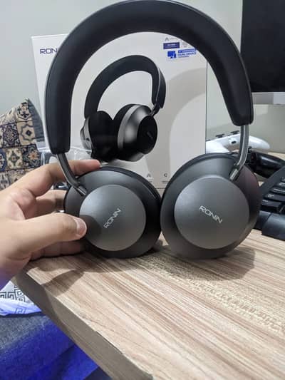 Ronin Magnus | R-1520 Wireless Headphones (Box Opened NEW)
