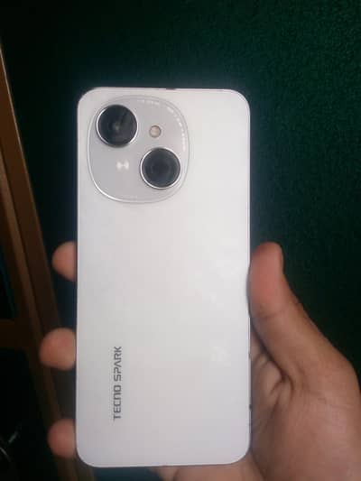 TECNO SPARK GO 1