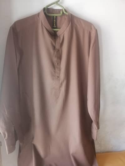 Men's kurta pajama.