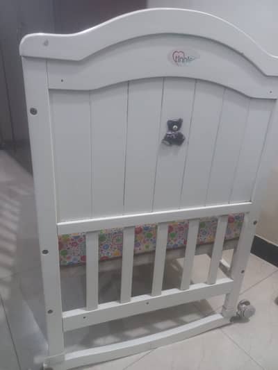 TENNIES BABY COT (WOODEN) SLIGHTLY USED
