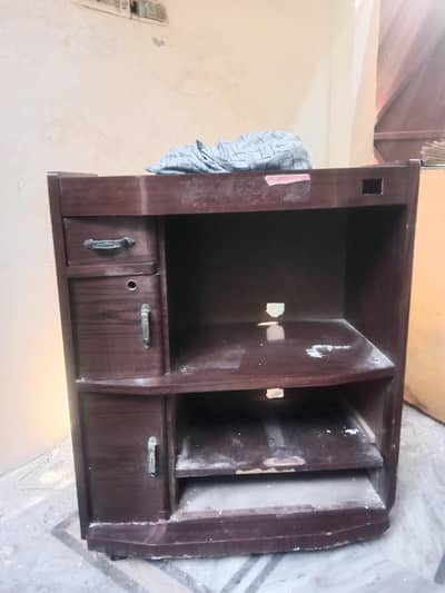 2 trolly for sale contact 03067276246