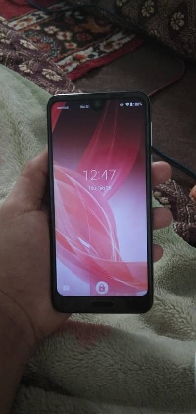 aquos r2 10/10 sim working for sale