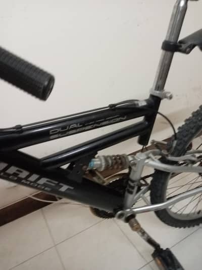 Dual Suspension Mountain Bike – Good Condition  Dual
