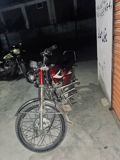 Honda 125 red color 2014 model 10/10