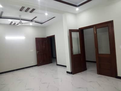 1 kanal upper portion available for rent