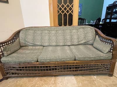 5 Seater Wooden Lounge Sofa Set – Solid Frame – Good Condition