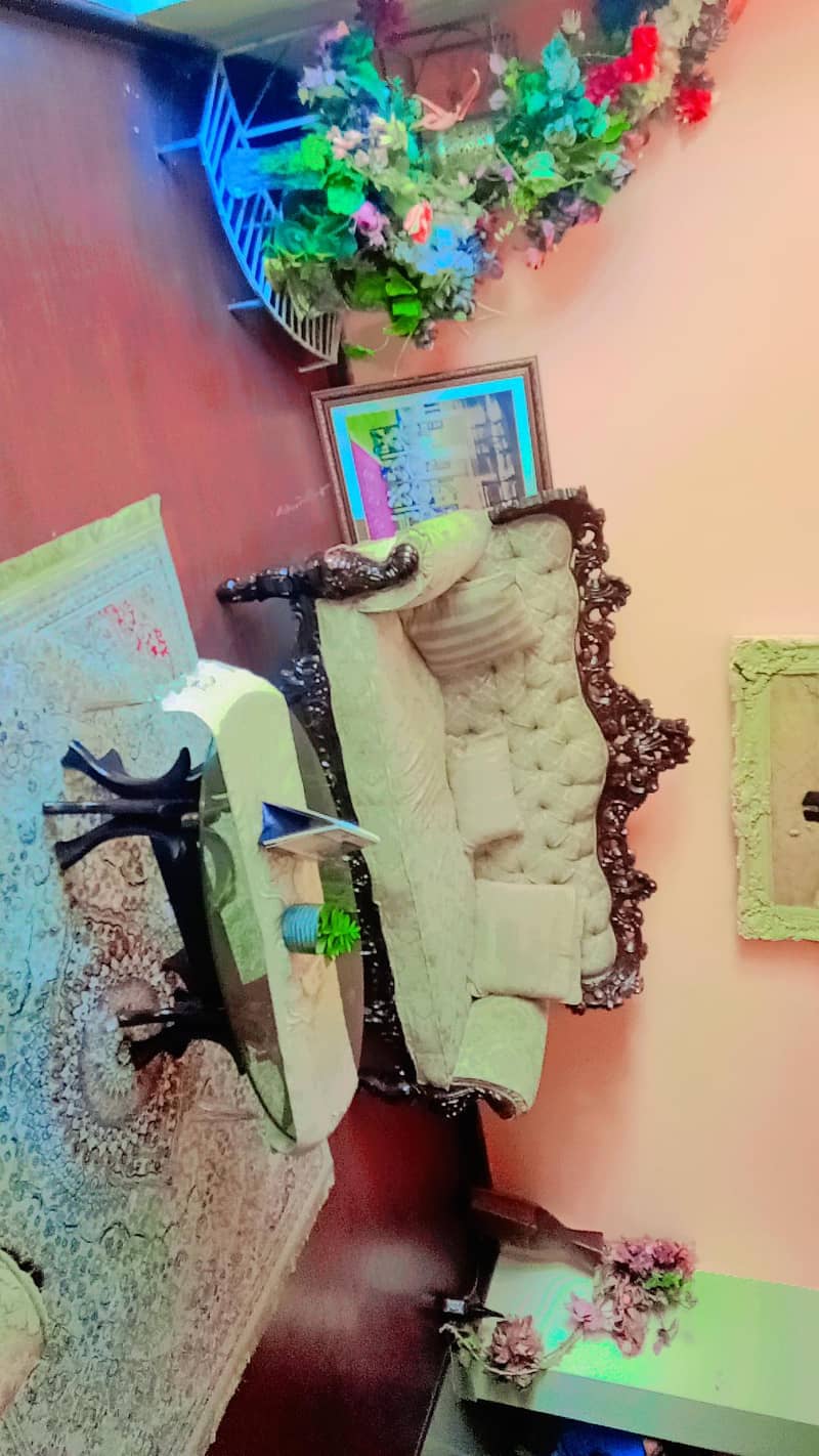 خالص شیشم کی لکڑی کا 5 سیٹر چنیوٹی صوفہ سیٹ بمعہ 2 میزیں (بہترین حالت) 1