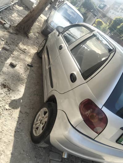 Chevrolet joy etgine okay hai andar se totally genuine bahir se shower