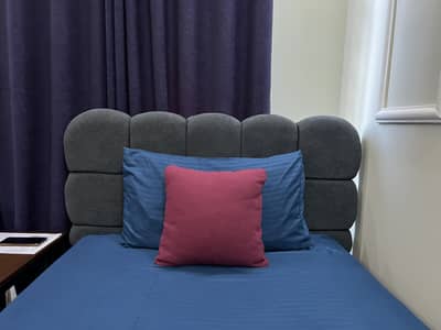 Single Bed Cloud Tufting