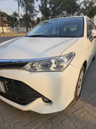 Toyora Axio  2015 Hybrid