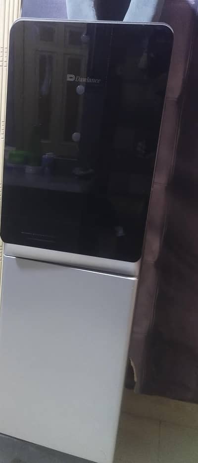 Dawlance Original Water Dispenser – Hot & Cold + Fridge