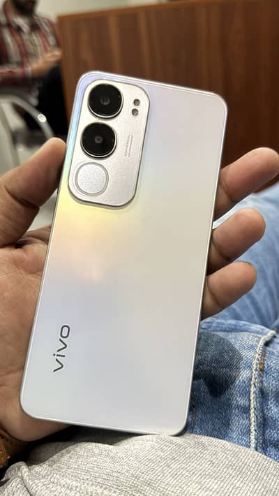 Vivo y19s 4+4/128 PTA