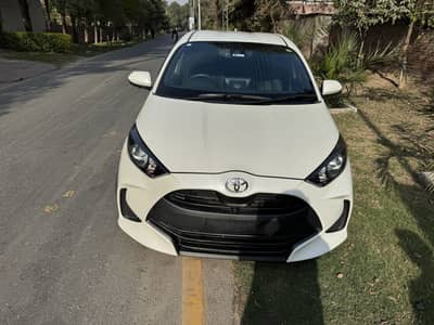 Toyota yaris hatchback 2022/2025