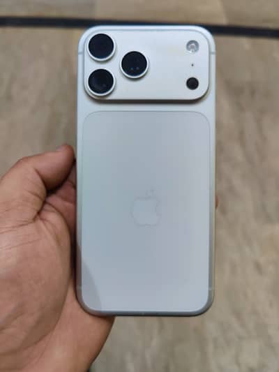 Iphone 17 pro max 256gb silver