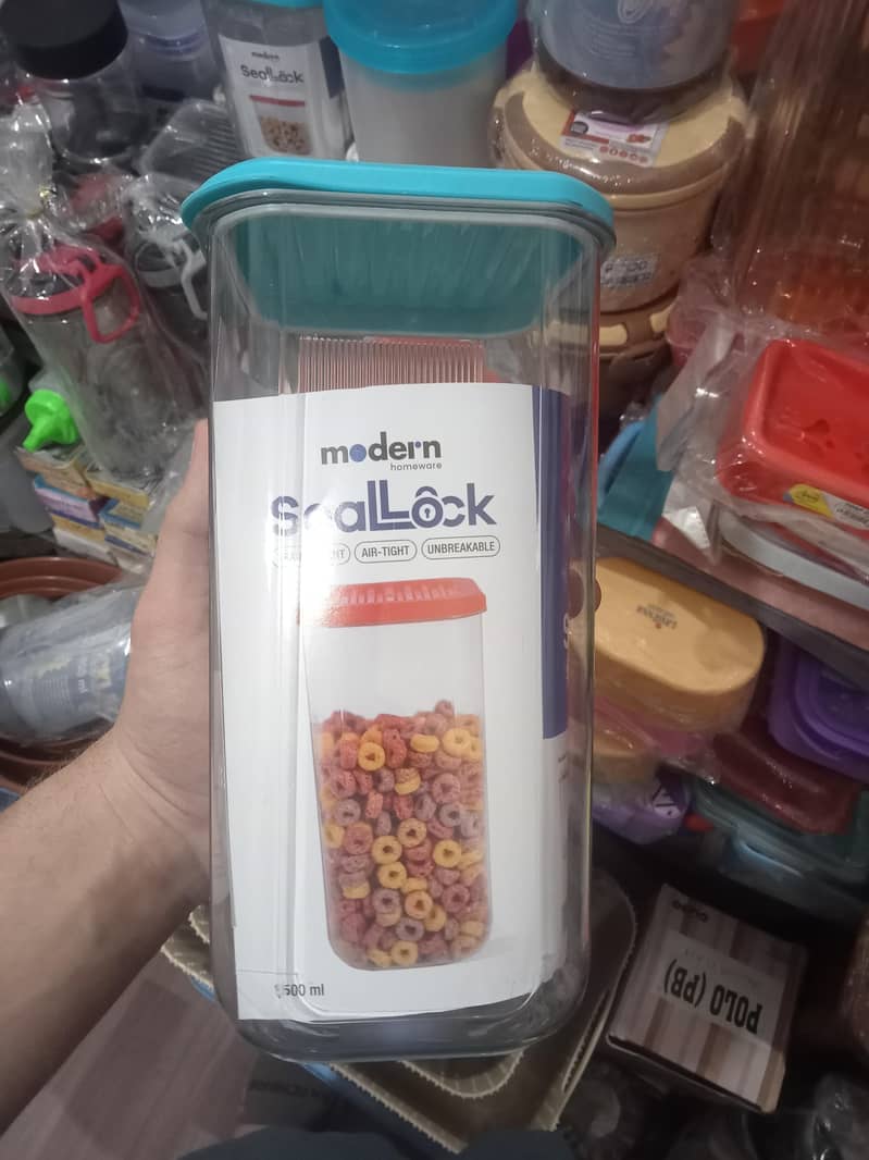 plastic box container 0