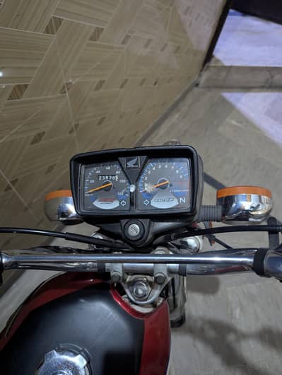 Honda CG 125 – Powerful & Durable 125cc Machine