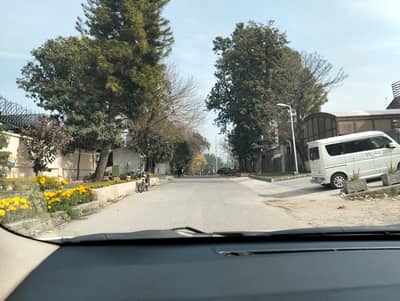 Investor Alert F7/3 Margalla Face 1244 Syd House 4bedroom drawing and dining TV Lounge with sqtr Margalla Facing CDA Transfer Top Location in F7 Near to Margalla Road and 7th avenue