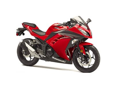 Kawasaki Ninja 300 2017 model for sale. Bike condition is 9/10, engine