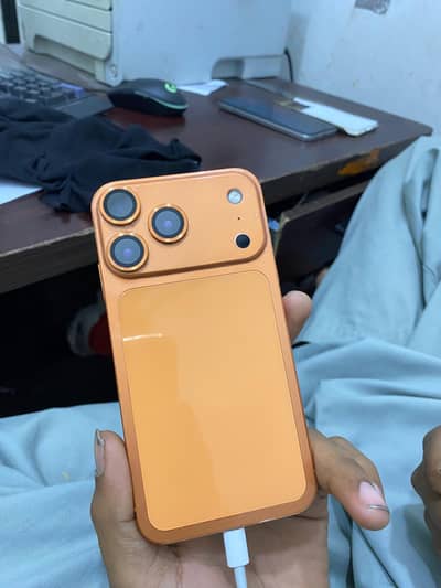 Iphone XR Converted 17 pro max