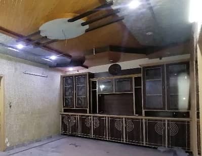 House In Sabzazar Scheme Sized 5 Marla Is Available