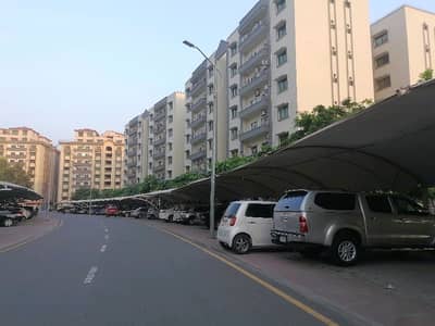 Askari 11 - Sector B Apartments Flat Sized 10 Marla