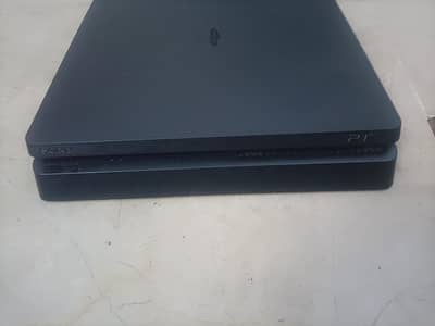 PS4 Slim Jailbreak jst Like New With Games