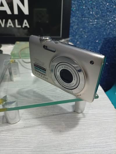 Nikon coolpix s2500