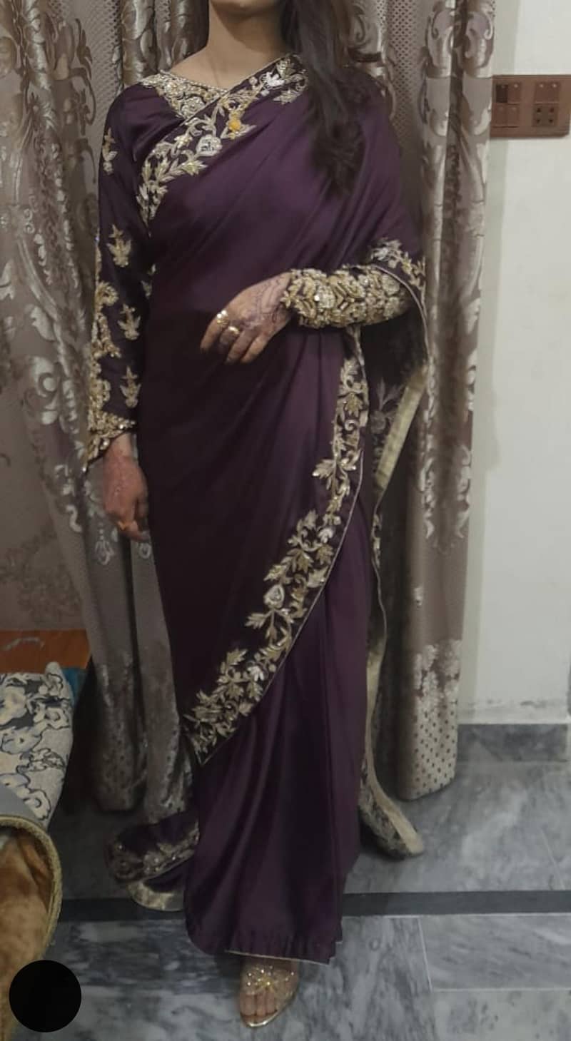 saree 0