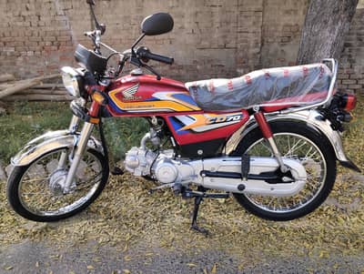 Honda CD70 Red 2025 Lush