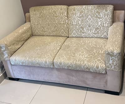 6 Sofa Set in clean condition