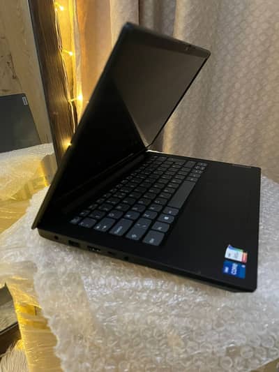 Lenovo Ideapad V14 G2 | i5 11th Gen | 8gb ram 256gb ssd