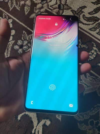 Galaxy S10 5G single SIM 8/256 SIM approved just dot no shade no crack