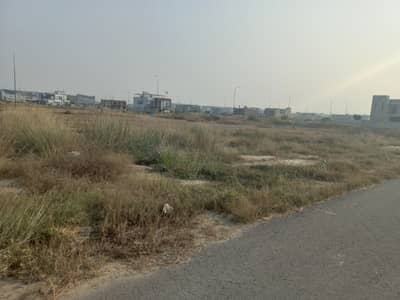14 MARLA PLOT AVAILABLE FOR SALE ON HOT LOCATION