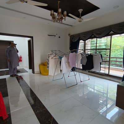 5 Beds 10 Marla Good Location House for Sale in Ex Air Avenue DHA Phase 8 Lahore.