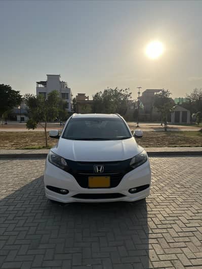 Honda Vezel Hybrid Z sensing 14/15