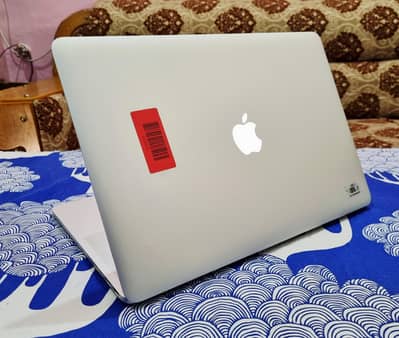MacBook Pro Core i7HQ Quad Core (16GB/256GB)03107755855