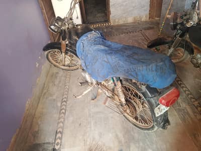 full ok ha engine bi pawer full ha jas ko Lani ha wo rabta kar