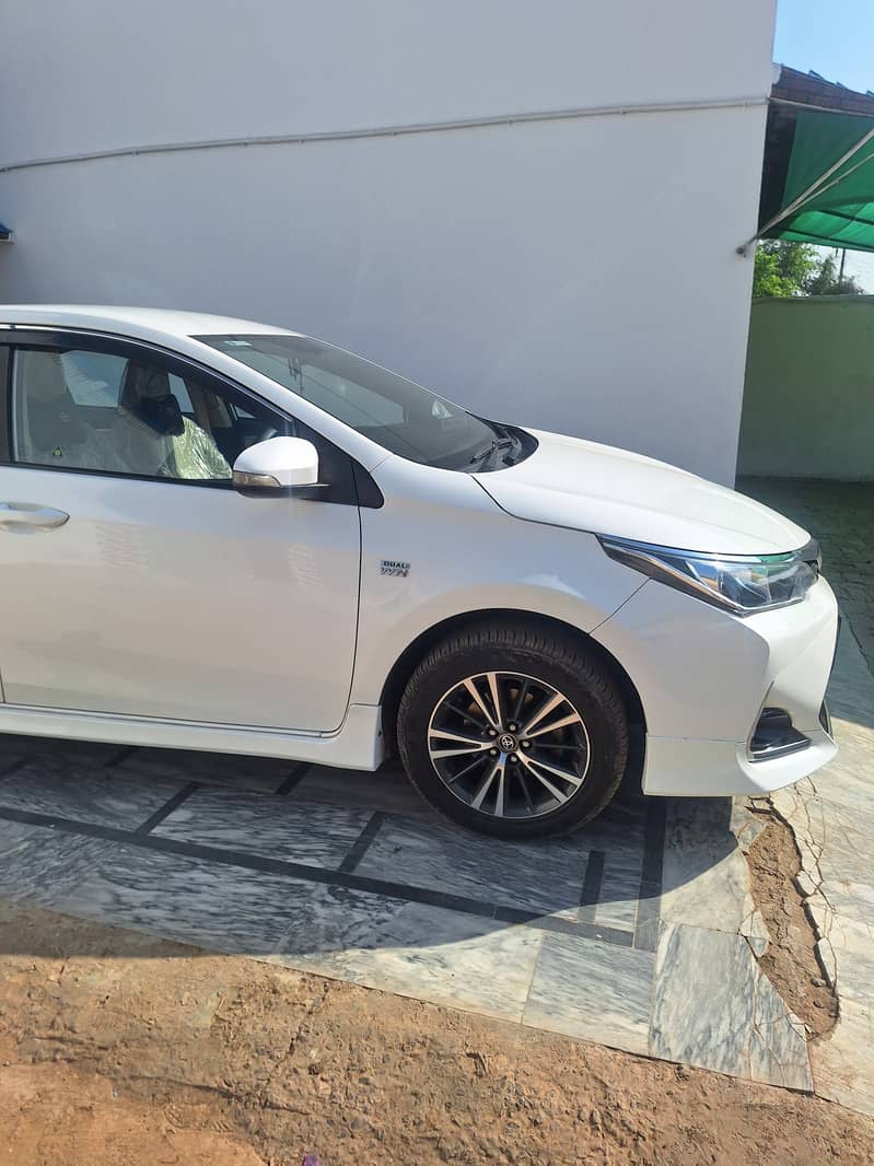 Toyata Corolla Altis 2