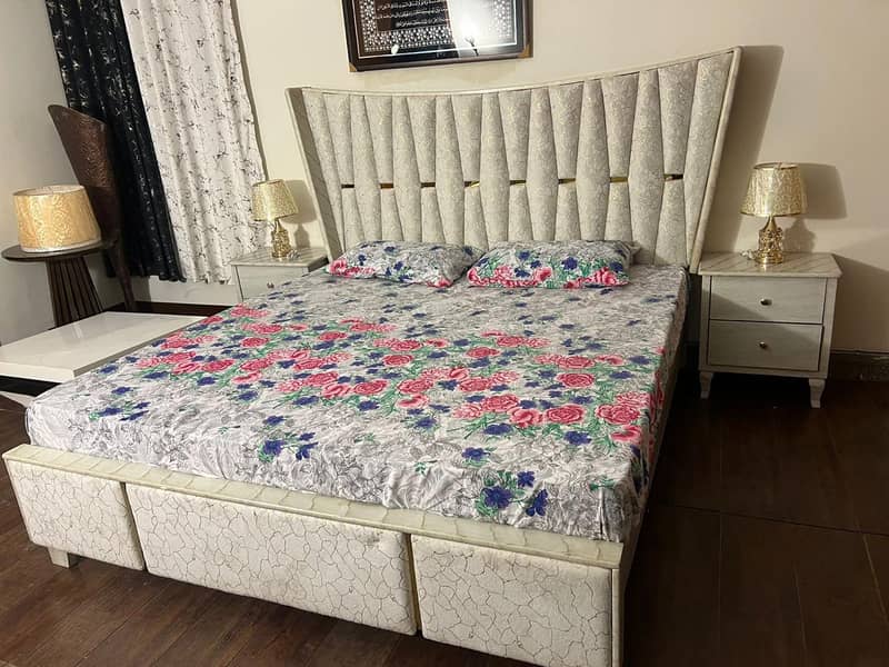 Luxury BED Set | Side Table | Dessing table | Cutomize Bed | Bed Table 3