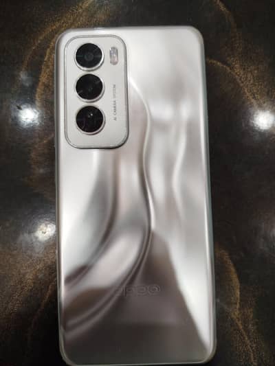 Oppo Reno 12 5g. 12+4/512